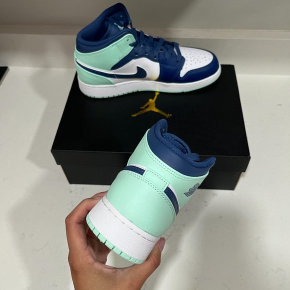 Nike Jordan 1 Navy Blue - Picture 15 of 16